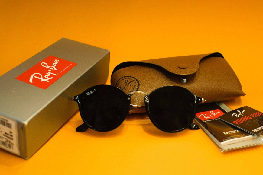 Bộ phụ kiện kính Rayban chính hãng